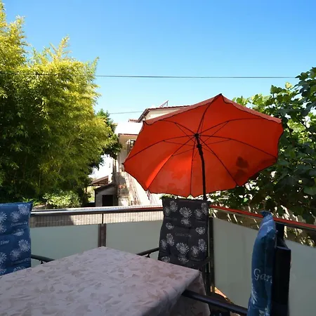 Modernes In Novigrad Mit Privatem Parkplatz By Interhome Novigrad Istria