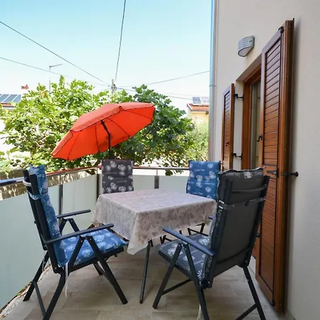 Appartement Modernes In Novigrad Mit Privatem Parkplatz By Interhome Novigrad Istria